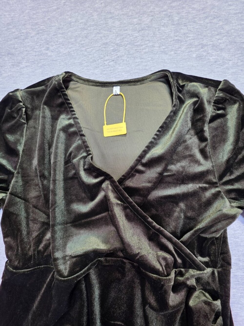NWT AISWI Olive Green Velvet Maternity Dress V Neck Long Sleeve Wrap Size XL - Picture 6 of 8